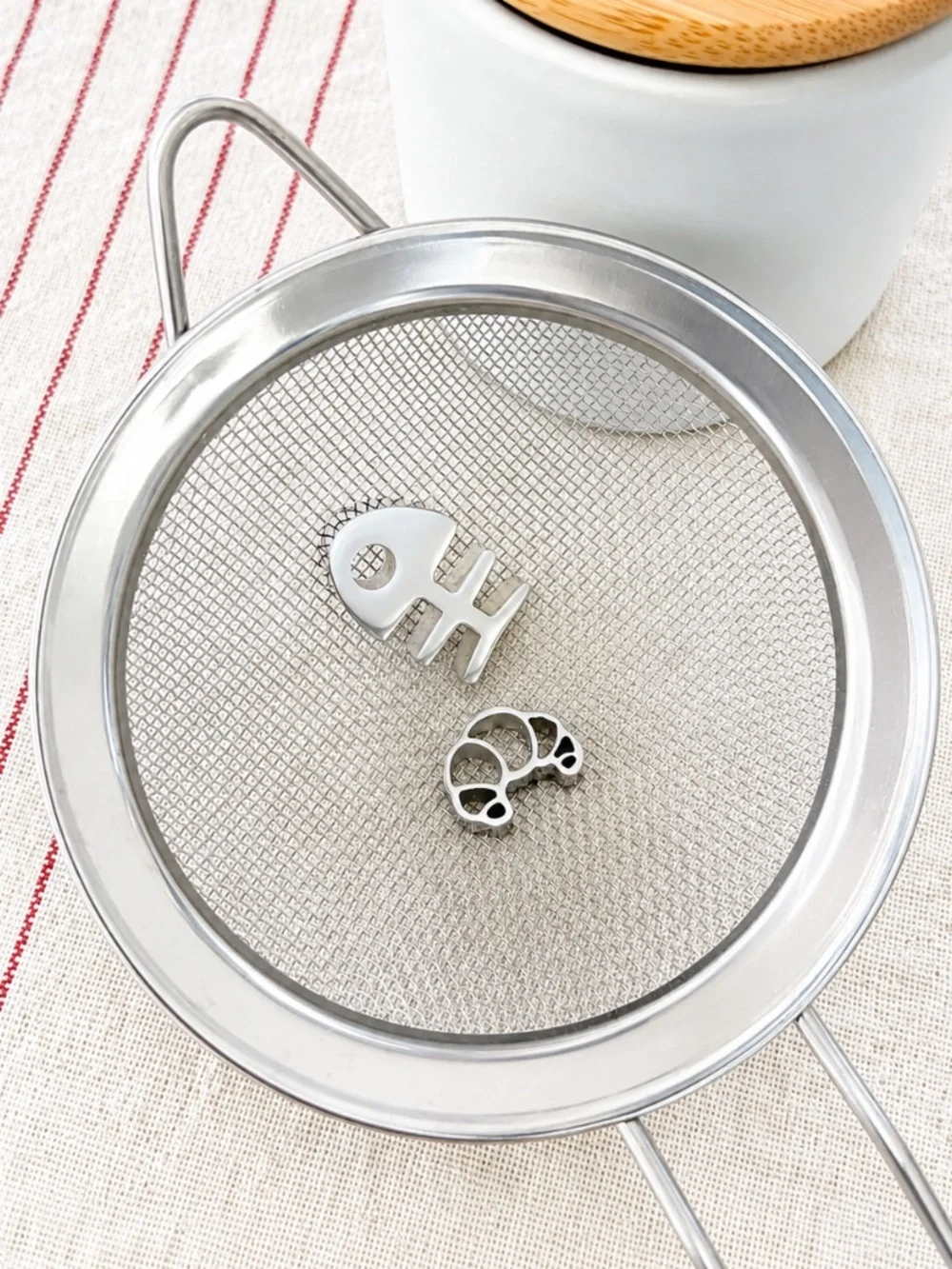 Stainless Steel Matcha Sifter Roller | Animal Design | Japanese Tea Accessories